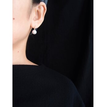 Baby Spoon Pearl Earrings【gold】ベビースプーン パールピアス（White／Medium）の画像