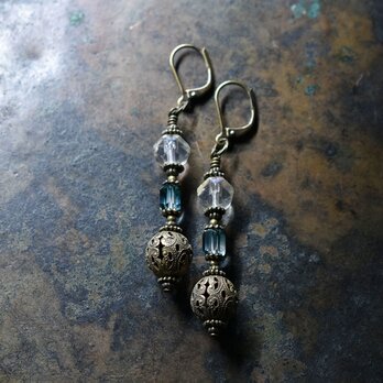 ヴィンテージオーロラチェコビーズ＆japanヴィンテージビーズ、ヨーロッパヴィンテージメタルパーツのピアス