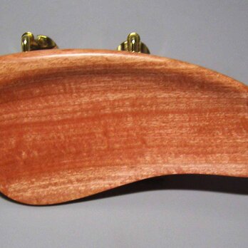 ピンクアイボリー（桃色象牙）バイオリン顎当て　バーバー型の画像