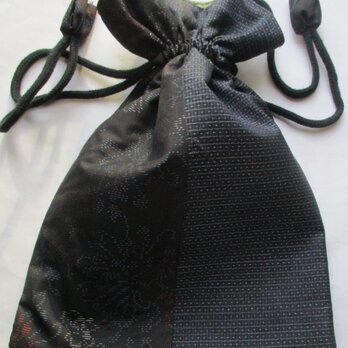 ７７３３　大島紬の着物で作った巾着袋　＃送料無料の画像