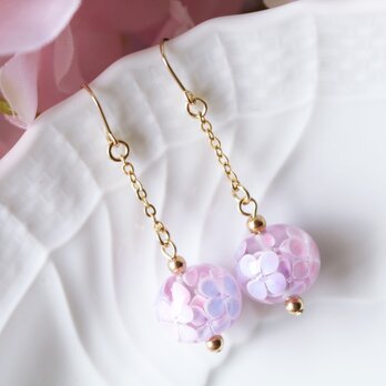 とんぼ玉・ガラスのピアス紫陽花　ピンクの画像