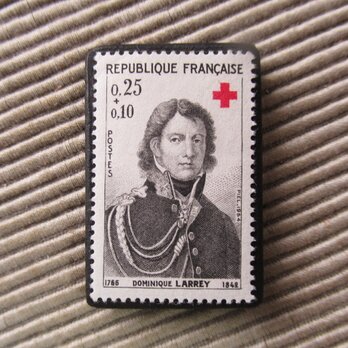フランス　切手ブローチ 9676の画像