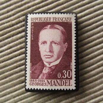 フランス　切手ブローチ 9679の画像