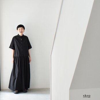 七分袖切替ギャザーロングワンピース：黒［OP33HSBK］