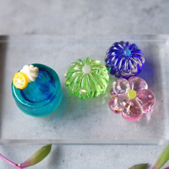 ガラスのミニチュア和菓子　錦玉羹　小さなガラスの置き飾りの画像