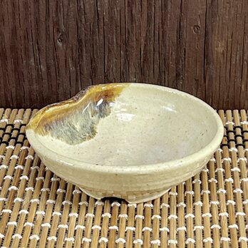 陶器 豆皿単品　藁白＋茶【240507】の画像