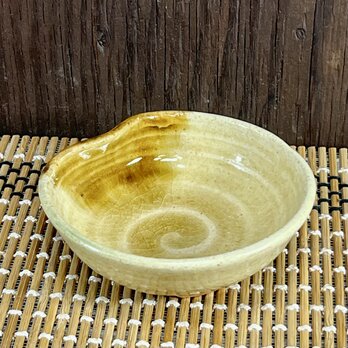 陶器 豆皿単品　うす茶＋茶【240508】の画像
