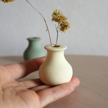 SMALL VASE -CHITOSAN PAINT- イエローの画像