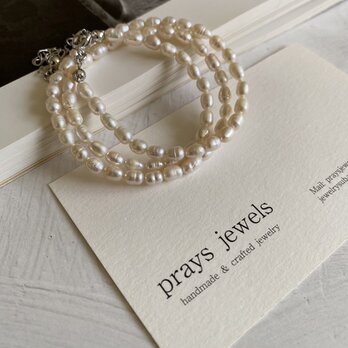 Pearls Necklaces:普段使いの淡水パールネックレス　ホワイトパール不揃いオーバルバロック長さ39.5～45ｃｍの画像