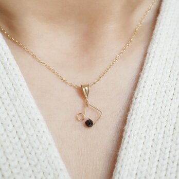 【ネックレス】「小さな音符」八分音符 ブラックスピネル 黒 天然石 14kgf ゴールド 金属アレルギー対応 フォーマル