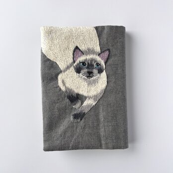 シャム猫の刺繍ブックカバー（送料無料）の画像