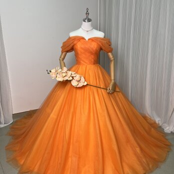 抜群のおしゃれ見え カラードレス オレンジ オフショルダー ロングトレーン 花嫁/披露宴の画像