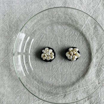 【淡水パール×リネン×まる（S）】ピアス／イヤリングの画像