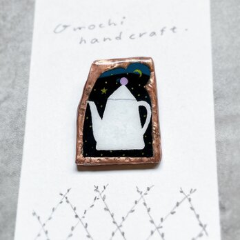 夜のポットのブローチ　ステンドグラスブローチ
