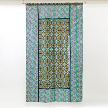 カンガの暖簾（のれん）アラベスク 模様替え おしゃれ ドア キッチン 綿 室内 野外 アフリカ布の画像