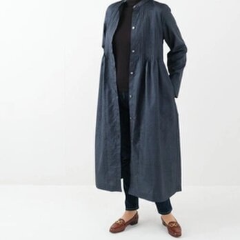 大島紬のピンタックワンピース　シャツワンピース　亀甲紺　未使用の反物から　着物リメイクの画像