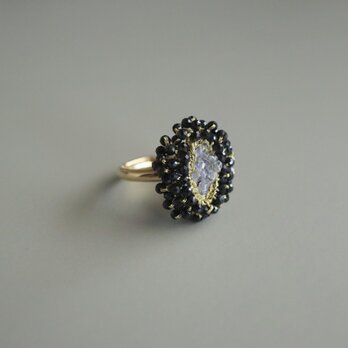 Classical flower Ring [ スピネル ]の画像