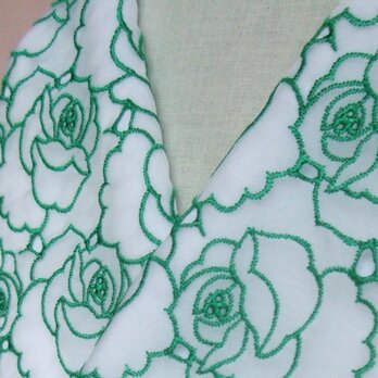 8 グリーン薔薇・チュールレース絹交織半襟の画像