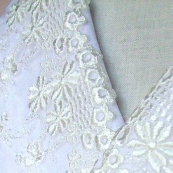 26　白の桜・チュールレース絹交織半襟の画像