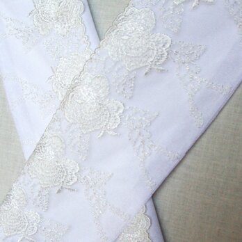 27 白薔薇豪華・チュールレース絹交織半襟の画像