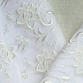 31 白水仙唐草・チュールレース絹交織半襟の画像