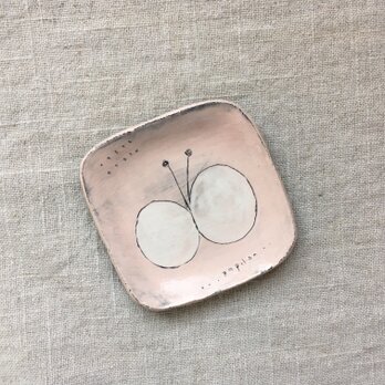 ピンクの小皿【papillon】の画像