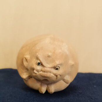 丸い天邪鬼(2)木彫りの画像