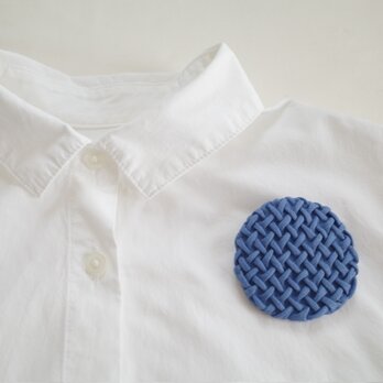 Smocking brooch・ブルーの画像