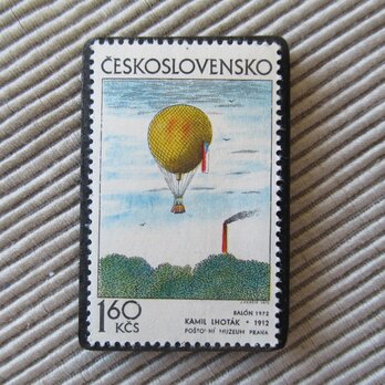 チェコスロバキア　切手ブローチ　9749の画像