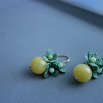 Yellow Hisui / bouquet of green flowerの画像
