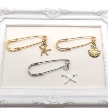 《３種類から選べる》マリンチャームブローチ