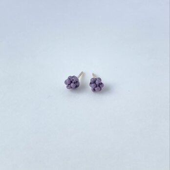 ◆ lavender ◆ヴィンテージビーズの小さなピアスの画像