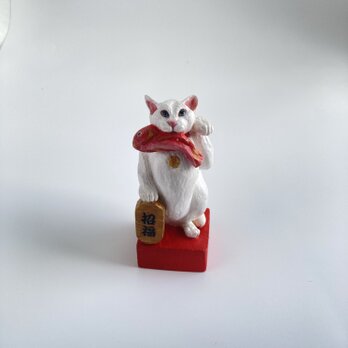 沢山招くにゃい！開運（木彫りの招き猫）の画像