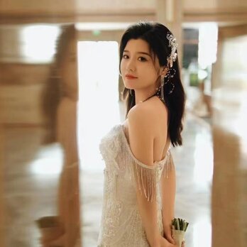 美品！ウェディングドレス オフショルダー ラメドレス スレンダーライン 結婚式の画像