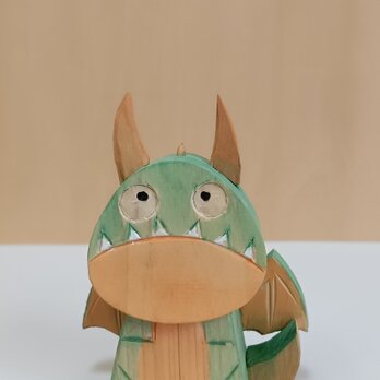 小ドラゴン(1)  木彫りの画像