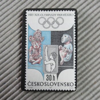 チェコスロバキア　切手ブローチ　9770