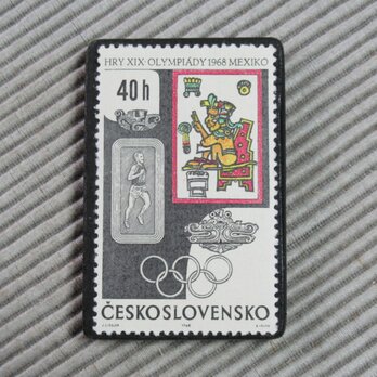 チェコスロバキア　切手ブローチ　9773