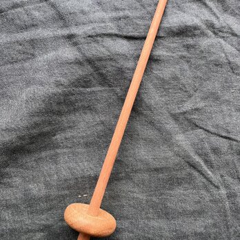 紡ぎ独楽・こもち レッドオーク ＆ 樫(フック付き)の画像