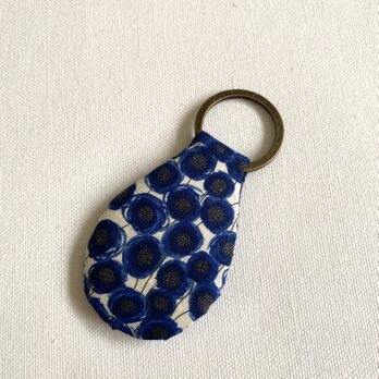 ＊リバティキーホルダー＊ふんわりキーホルダーの画像