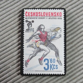 チェコスロバキア　切手ブローチ　9777