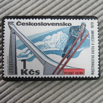 チェコスロバキア　切手ブローチ　9781