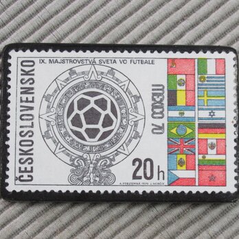 チェコスロバキア　切手ブローチ　9788