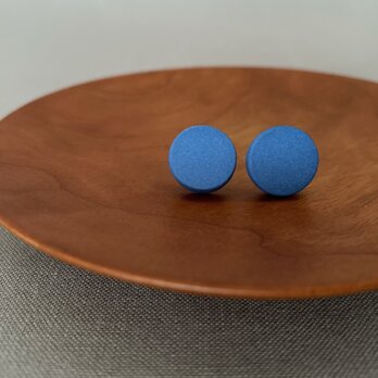 陶のピアス（まる/blue）の画像