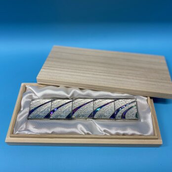 箸置き　みなも　５点セット　桐箱入り　　　　　　　　　[ 錫鋳物+螺鈿 ]　の画像