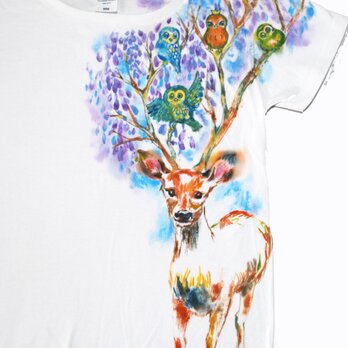 「藤の花サク鹿」注文　手描き Tシャツ　綿　名入れ　プレゼント　花の画像