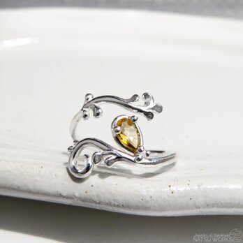 ボタニカル リング トルマリン / Yellow Tourmaline Botanical Ringの画像