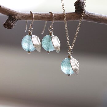 青りんごの天然石 ピアス＆ネックレスセット｜14Kgf アレルギー対応 — Green apples —