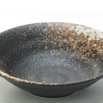 ◆新品◆　加藤五陶兵衛造 美濃焼黒備前並平茶碗 【紙箱】1個のサイズ/135Φ×38h　220ccの画像