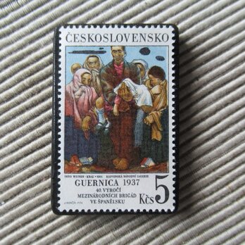 チェコスロバキア　切手ブローチ　9798