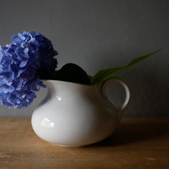 白地のピシェ　リュネヴィル　水差し　花器　フランスアンティーク　アンティークのある暮らし　